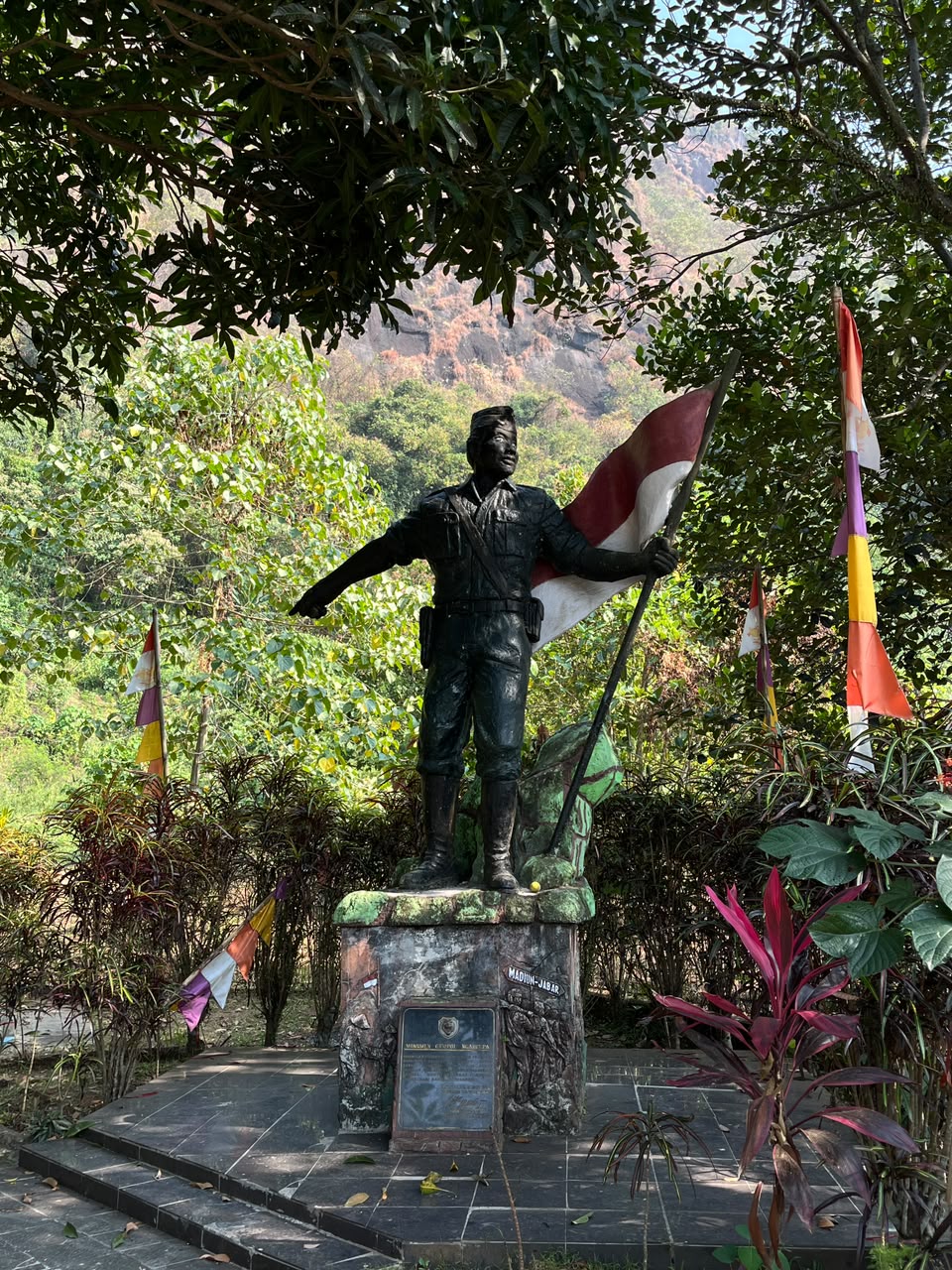 Monumen Gempol Ngadeupa